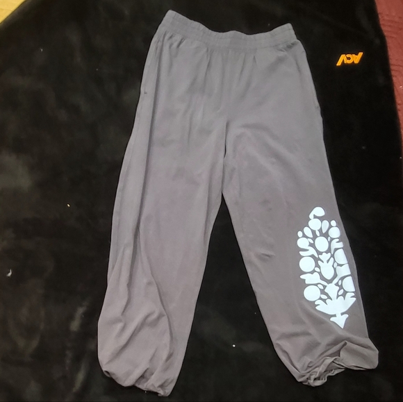 Free People Movement Crossover Set - Picture 4 of 6